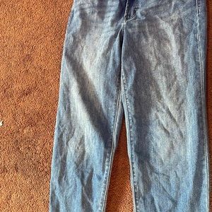 old navy high rise loose fit Petite (still fits normal) size 6 jeans